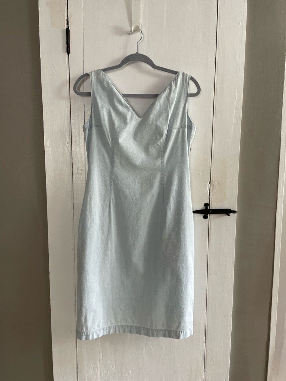 VINTAGE Denim Chambray V-Neck Shift Dress 100% Cotton Summer 1986 Sz M Made USA